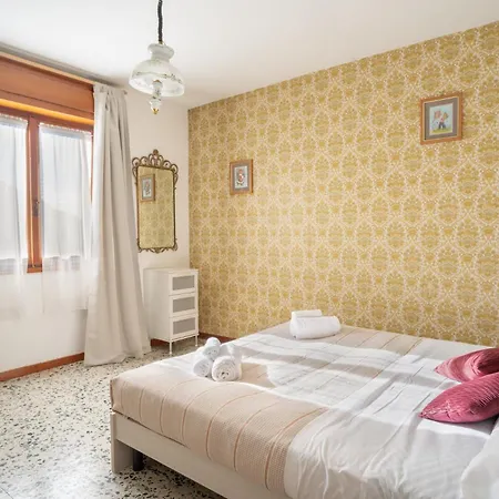 Bellavista - In Center Near Free Shuttle Apartamento